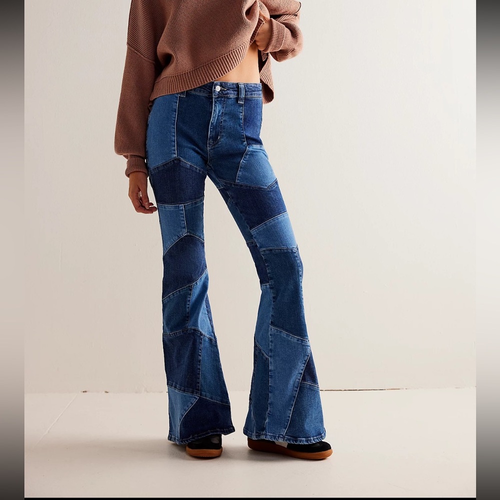 Free People We the Free No Boundaries Patchwork Flare Jeans size 25 - Picture 4 of 6